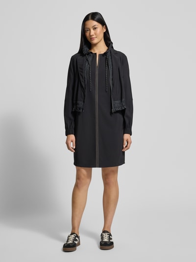 Marc Cain Knielanges Kleid mit V-Ausschnitt BLACK 1