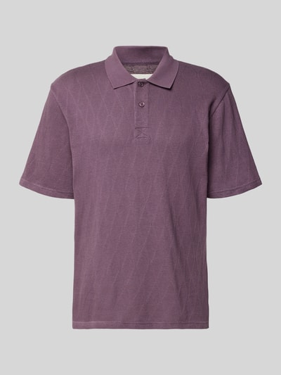 Produktfoto, Regular Fit Poloshirt mit Knopfleiste Modell 'Gabriel' von Wood Wood in Lila, reine Baumwolle, dezente Struktur, kurze Ärmel