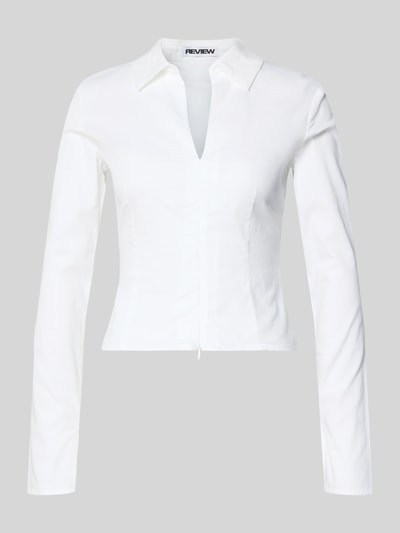 Produktfoto, Schmal geschnittene Bluse mit Zweiwege-Reißverschluss von Review aus Baumwoll-Elasthan-Mix, Slim-Fit, V-Ausschnitt, weiß