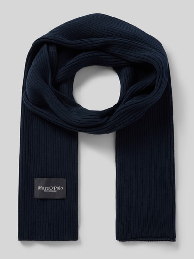 Produktfoto, dunkelblauer Schal aus reiner Baumwolle von Marc O'Polo, feine Rippenstruktur, rechteckige Form, weiche Textur, Herren Schal