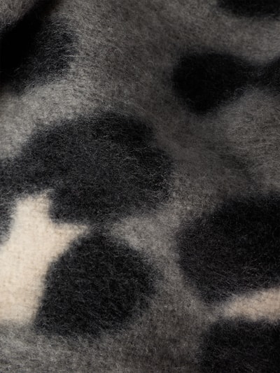 Kurt Beines Szal ze zwierzęcym wzorem i frędzlami model ‘XXL Leo’ Średnioszary 2