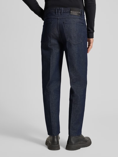 HUGO Jeansy o kroju tapered fit z czystej bawełny model ‘HUGO’ Jeansowy niebieski 5