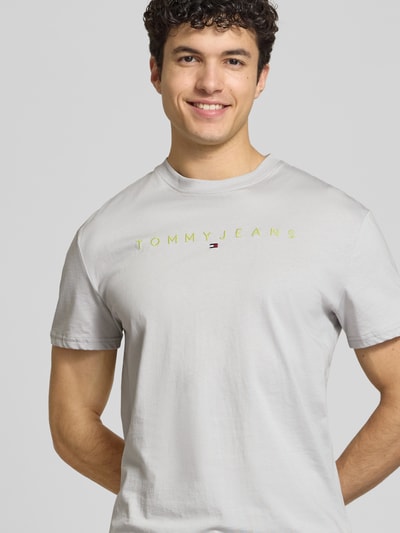 Tommy Jeans Regular Fit T-Shirt aus reiner Baumwolle Stein 3