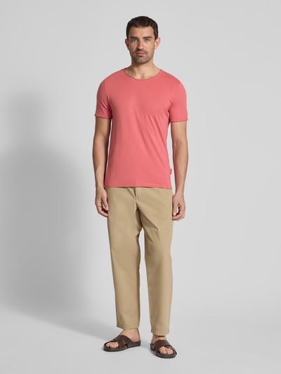 JOOP! Jeans T-Shirt mit geripptem Rundhalsausschnitt Modell 'Cesare' Lachs 1