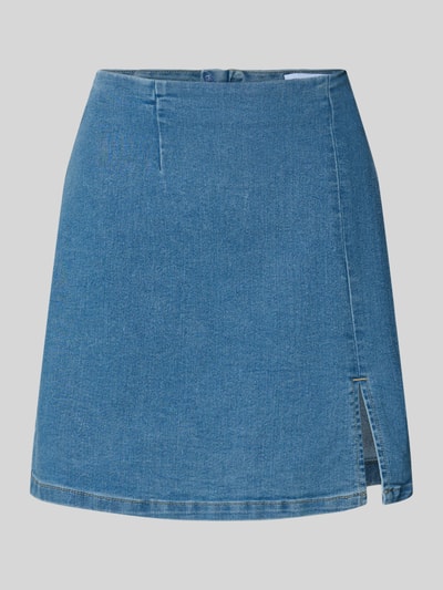 Produktfoto, Eng anliegender Jeansrock aus Baumwoll-Mix Modell 'NELLY' von Vero Moda in blauer Denim-Optik, Mini-Länge, gerader Saum, Frontschlitz, verdeckter Reißverschluss, Regular-Fit, glatte Textur, Damen Fashion