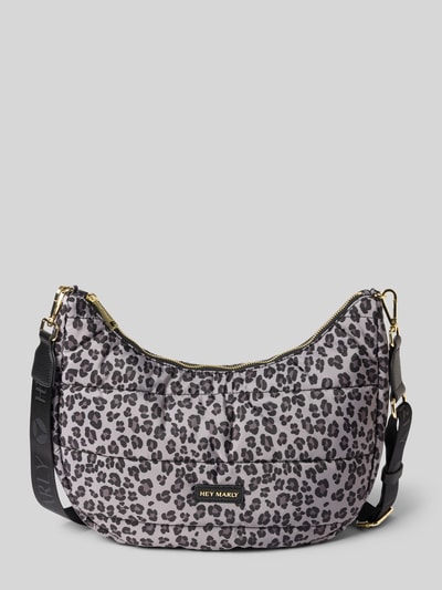 Produktfoto, Bauchtasche mit Reißverschluss Modell 'Lifetime Buddy' von Hey Marly, Allover-Leo-Print, Label-Patch, abnehmbarer Schulterriemen, graue und schwarze Farbtöne, strukturierte Oberfläche, 35 cm lang, 27 cm tief, Schulterriemen 102 cm, Damen Bauchtasche