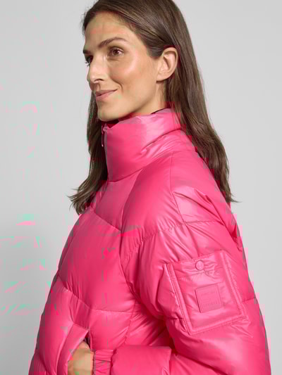 Marc Cain Regular Fit Steppjacke mit gefüttertem Stehkragen Pink 3
