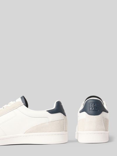 Productfoto, witte en beige sneakers met donkerblauwe details, gladde en suède textuur, Sneaker met echt leer model VINCENZO 2A van Marc O'Polo, heren sneakers