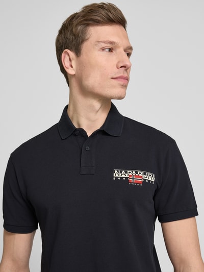 Napapijri Slim Fit Poloshirt mit Label-Print Modell 'AYLMER' Black 3