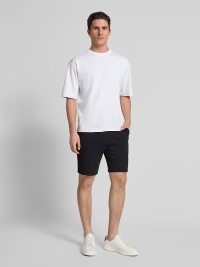 Christian Berg Men Sweatshorts mit Eingrifftaschen und Gesäßtasche Black 1