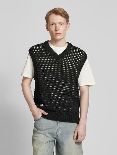 BLKVIS Stricktop mit V-Ausschnitt Black 4