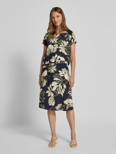 Betty Barclay T-shirt z okrągłym dekoltem i obszyciem ozdobnymi kamieniami Granatowy 1