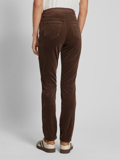 Marc Cain Slim fit stoffen broek met elastische band met label Donkerbruin - 5