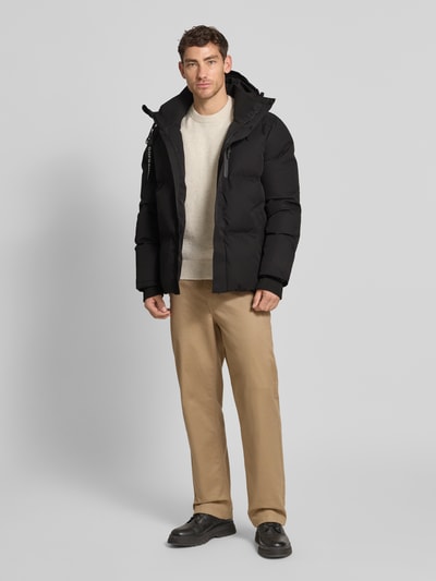 GOFRANCK Kurtka pikowana z kapturem model ‘BAYU’ Czarny 1