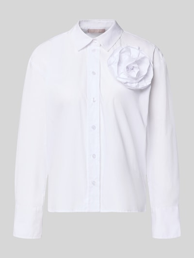 Produktfoto, Hemdbluse mit Knopfleiste von Christian Berg Woman Selection in Weiß, Reine Baumwolle, Lockerer-Schnitt, Hemdblusenkragen, Zierbesatz.