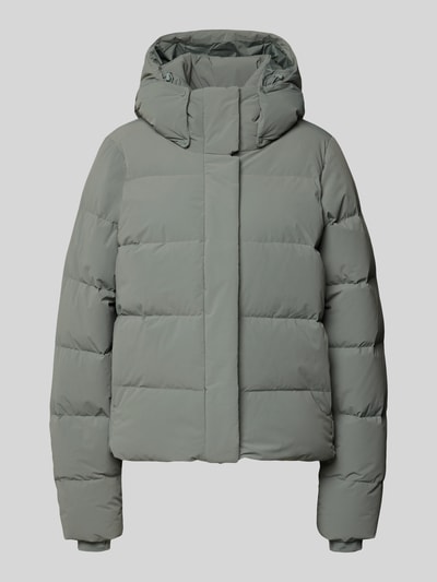 Produktfoto, Steppjacke mit Daunen-Federn-Füllung von Columbia, mieszanka materiałów z dodatkiem streczu, wypełnienie puchem i pierzem, krój regular fit, kaptur, zamek błyskawiczny zasłonięty, długość tyłu w rozmiarze S: 59 cm, szerokość ramion w rozmiarze S: 42 cm, szerokość w rozmiarze S: 54 cm, długość rękawów w rozmiarze S: 69 cm, matowa faktura, kolor zielonoszary