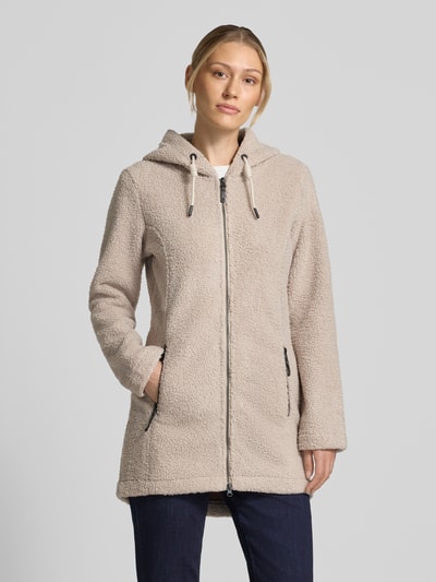 Vrouwenmodel draagt lange jas van Tricotfleece met capuchon en tweewegritssluiting, steekzakken, getailleerd, Mantel aus Strickfleece van G.I.G.A. DX, Ruglengte maat 36: 67 cm, Schouderbreedte 43 cm, Borstwijdte 48 cm, Mouwlengte 62 cm, Ganzeklich vooraanzicht.