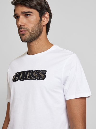 Guess T-shirt z wyhaftowanym logo Biały 3