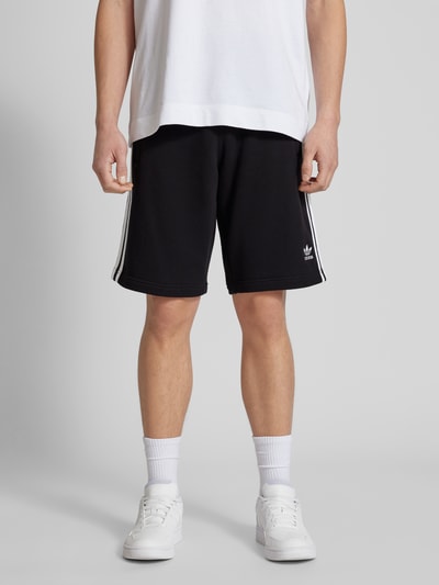 adidas Originals Szorty z dzianiny dresowej o kroju regular fit z wyhaftowanym logo Czarny 4