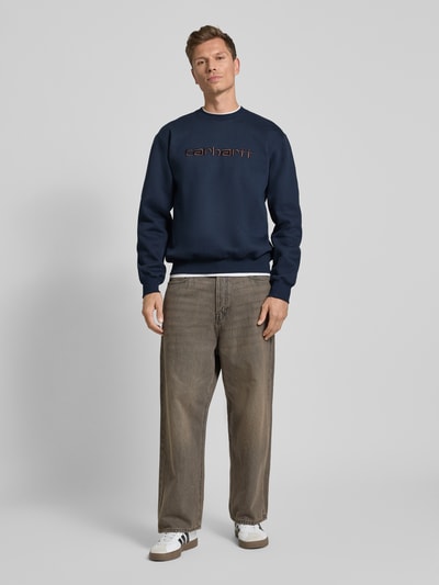 Carhartt Work In Progress Sweatshirt mit Label-Stitching Dunkelblau 1