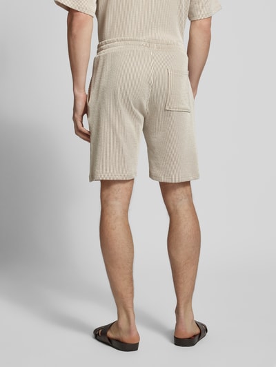 MCNEAL Slim Fit Shorts mit Eingrifftaschen  Mittelbraun 5