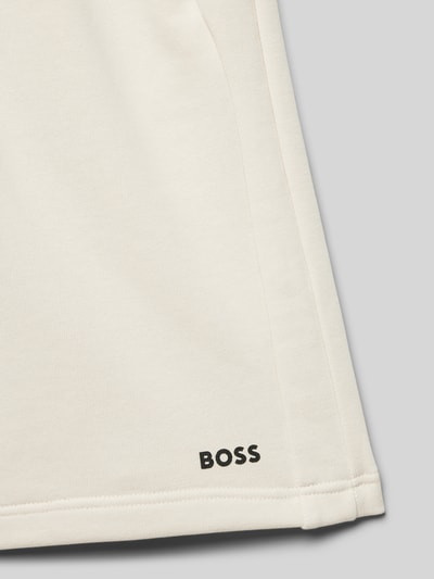 Boss Regular Fit Sweatshorts mit Label-Print Sand 2