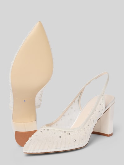 Produktfoto, Pumps in semitransparentem Design Modell 'Lucia' von Rainbow Club, spitze Passform, Ziersteinbesatz, cremefarben, 8 cm Blockabsatz, feine Textur.
