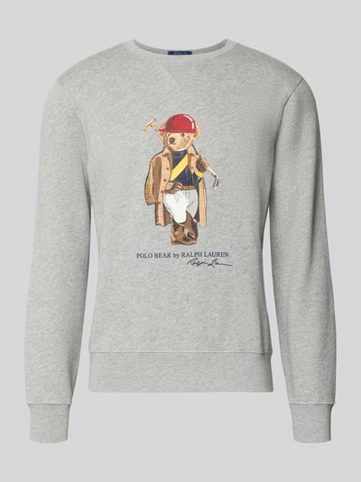 Produktfoto, Regular Fit Sweatshirt aus Baumwoll-Mix von Polo Ralph Lauren in Hellgrau, unifarben, Motiv-Print, gerippte Bündchen, Crew Neck, Sweat-Textur