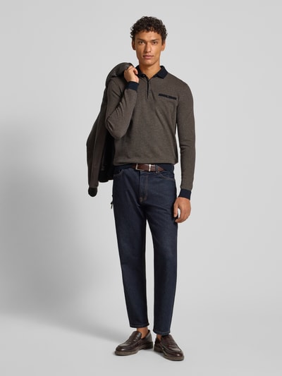 bugatti Slim Fit Poloshirt mit Label-Detail Cognac 1