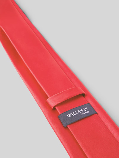 Produktfoto, Krawatte aus Seide (7,5 cm) von Willen in leuchtendem Rot, fein strukturiert, klassische Form, Label-Detail, Breite 8 cm