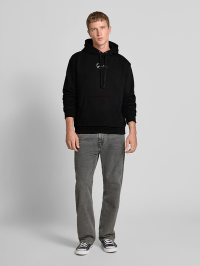 KARL KANI Bluza o kroju regular fit z kapturem i wyhaftowanym logo model ‘Signature’ Czarny 1