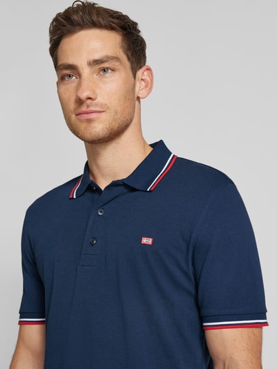 Christian Berg Men Poloshirt mit Label-Detail Dunkelblau 3