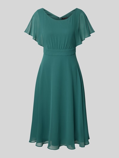 Produktfoto, Knielanges Kleid mit Rundhalsausschnitt von Vera Mont in Smaragdgrün, semitransparenter Stoff, taillierte Passform, Kurzarm, blickdichter Unterrock, sichtbarer Nahtreißverschluss hinten