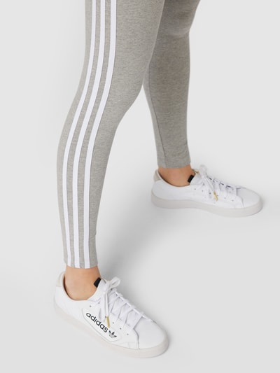 adidas Originals Leggings mit Label-Print Mittelgrau 3