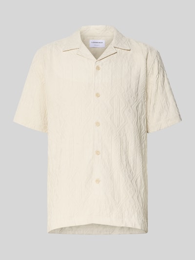 Lindbergh Regular Fit Kurzarmhemd aus Viskose-Mix mit Strukturmuster Weiss 2
