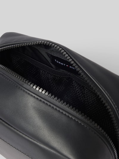 Tommy Hilfiger Kulturbeutel in Lederoptik BLACK 4
