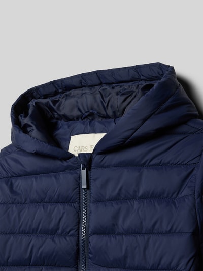 Produktfoto, Regular Fit Jacke in Stepp-Optik Modell 'Thelma' von CARS JEANS, dunkelblau, Kapuze, Reißverschluss, sichtbare Textur