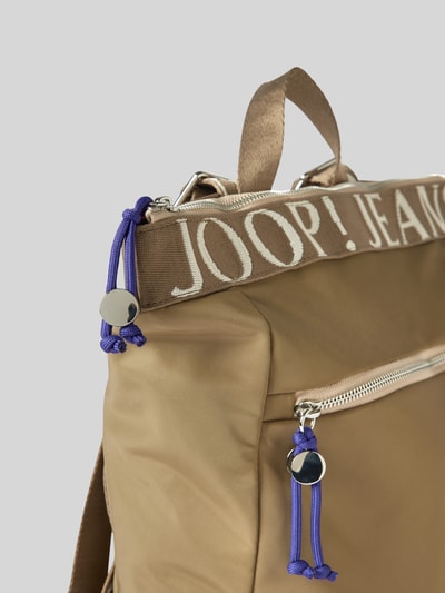 JOOP! Jeans Rucksack mit Label-Stitching Modell 'Elva' Schlamm 3