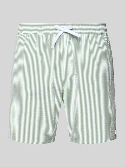 Produktfoto, Badeshorts aus Baumwoll-Mix von Lacoste in mehrfarbiger Streifenoptik mit elastischem Bund, Tunnelzug, Logo-Applikation, Seersucker-Struktur