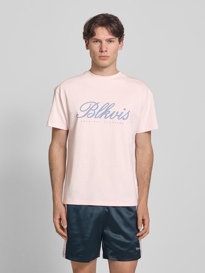 BLKVIS t-shirt z nadrukiem z logo i okrągłym dekoltem Jasnoróżowy 4