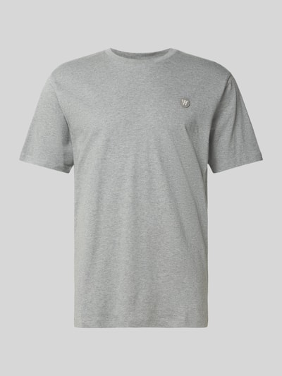 Wood Wood T-Shirt mit Label-Stitching und Rundhalsausschnitt Mittelgrau 2