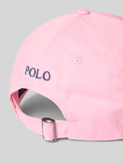 Produktfoto, Basecap aus reiner Baumwolle von Polo Ralph Lauren w kolorze jasnoróżowym, jednolity, haftowane logo i detale, regulowany pasek, czysta bawełna