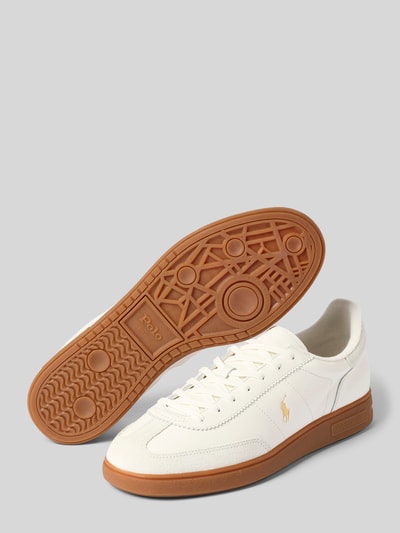 Produktfoto, Sneakersy 'Sneaker aus echtem Rindsleder' von Polo Ralph Lauren, białe i brązowe, gładka skóra bydlęca, kontekst: sneakersy męskie Polo Ralph Lauren