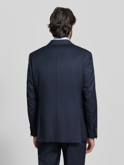 Männermodel trägt donkerblauw 2-knopen colbert met reverskraag Model 'Sono' van windsor., effen schurwol-elastaan mix, rechte fit, rugaanzicht.
