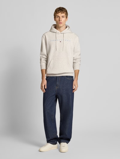 Tommy Jeans Bluza z kapturem o kroju regular fit z mieszanki bawełny Jasnoszary melanż 1