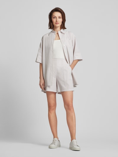 MaxMara Leisure Szorty o kroju regular fit z zakładkami w pasie model ‘CANALE’ Écru 1