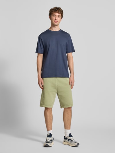 Carhartt Work In Progress Sweatshorts mit Eingrifftaschen Modell 'Nelson' Gruen 1