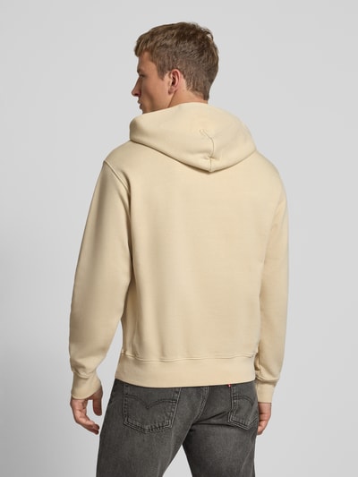 Levi's® Hoodie mit Känguru-Tasche und Label-Stitching Offwhite 5