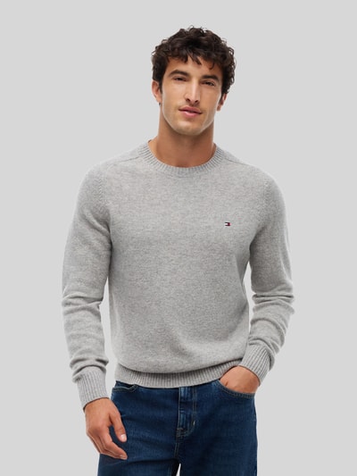 Tommy Hilfiger Regular Fit Pullover aus Lammwoll-Mix Hellgrau 4