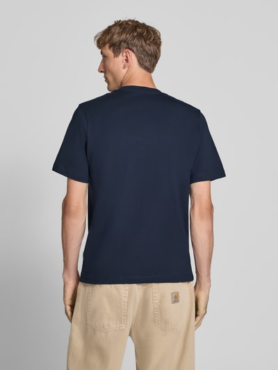 Męski t-shirt z bawełny prosty krój okrągły dekolt nadruk z logo Model 'FREDERIKSBERG' od JACK & JONES Długość tyłu 70 cm, Ganzkörperansicht Rückansicht